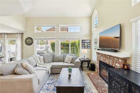1 Buttercup, Rancho Santa Margarita, CA 92688
