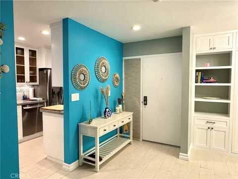 240 The Village, Redondo Beach, CA 90277