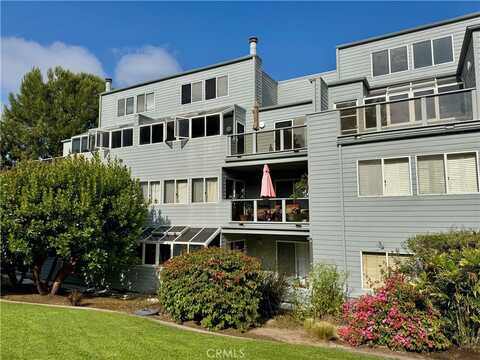 240 The Village, Redondo Beach, CA 90277