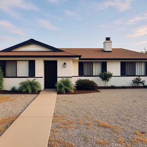 405 Ruby Avenue, Hemet, CA 92543