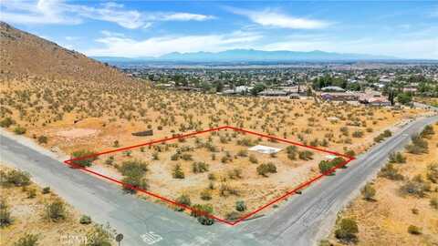 19767 Roanoke Rd, Apple Valley, CA 92307