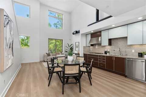 27 Delancy, Irvine, CA 92612