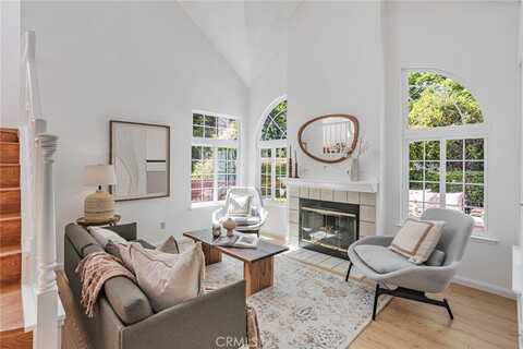 407 Mountain Laurel Court, Mountain View, CA 94043