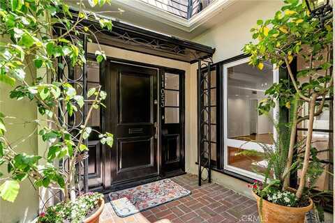 11053 Strathmore Drive, Westwood, CA 90024