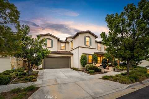 167 Loneflower, Irvine, CA 92618