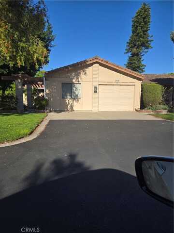 3137 Via Vista, Laguna Woods, CA 92637