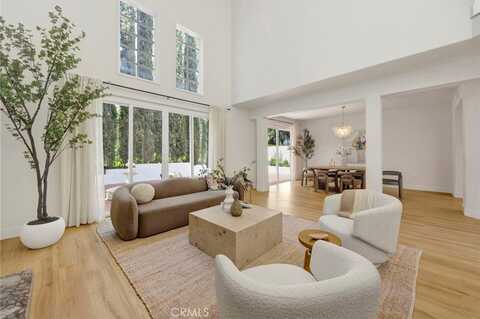 23043 Park Este, Calabasas, CA 91302
