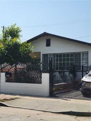 2633 Pepper Avenue, Los Angeles, CA 90065