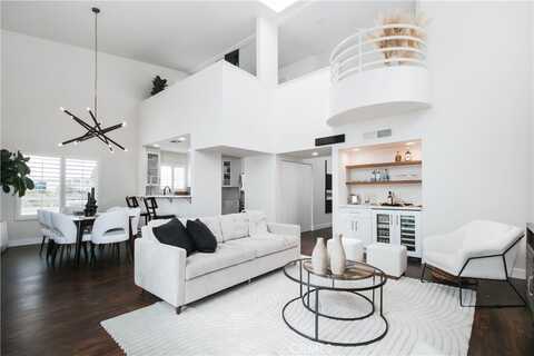 1617 S Beverly Glen Boulevard, Los Angeles, CA 90024