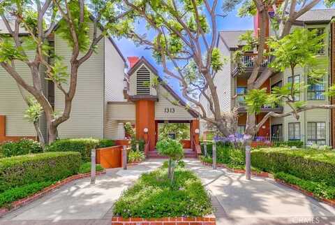 1313 Valley View Road, Glendale, CA 91202