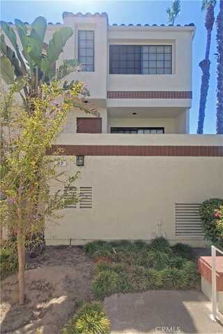 2931 Plaza Del Amo, Torrance, CA 90503