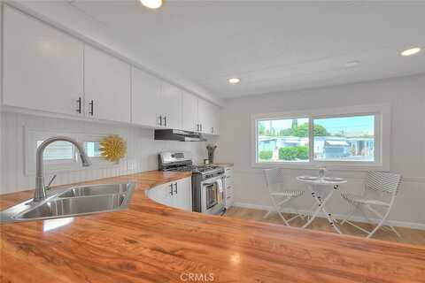 9340 Foothill Blvd, Rancho Cucamonga, CA 91730
