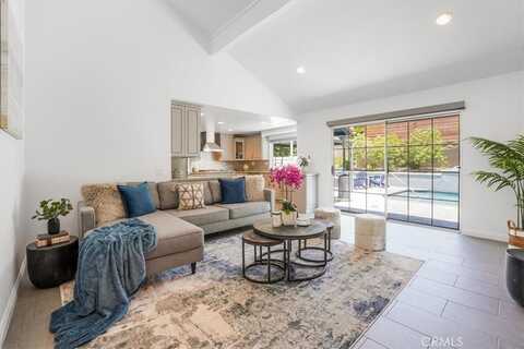 28639 Quaint Street, Agoura Hills, CA 91301