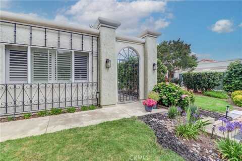 3521 Bahia Blanca W, Laguna Woods, CA 92637