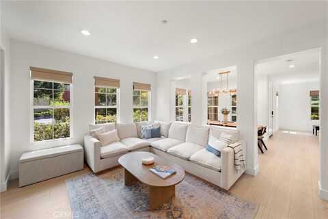 109 Orange Blossom Circle, Ladera Ranch, CA 92694