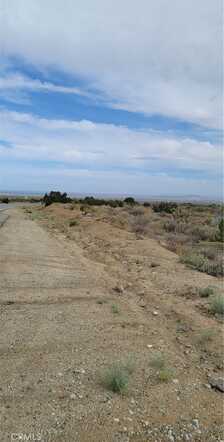 0 Avenue Y, Llano, CA 93544
