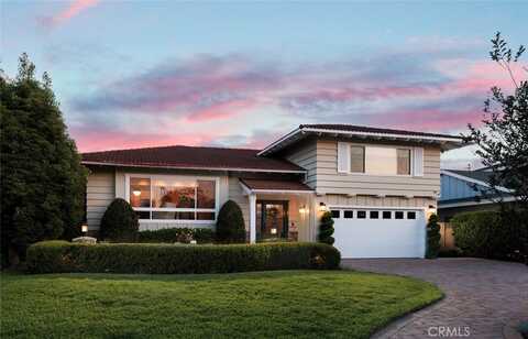 17582 Meredith Dr., North Tustin, CA 92705