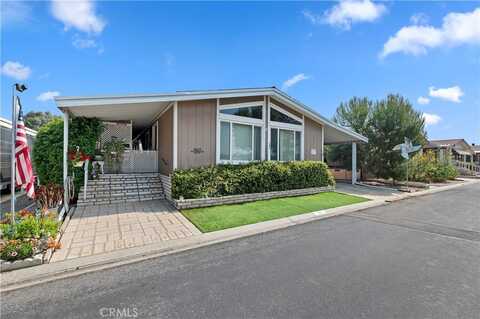 1300 W Menlo Avenue, Hemet, CA 92543