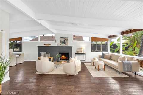 9 W Avenida Cornelio, San Clemente, CA 92672