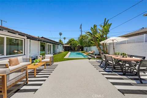 3830 Cedar Avenue, Long Beach, CA 90807