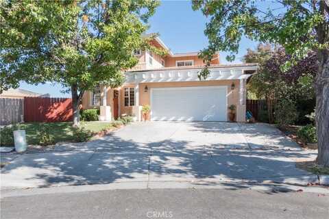 611 Larkfield Place, Paso Robles, CA 93446