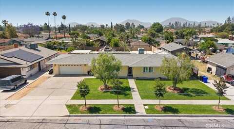 17623 Pine Avenue, Fontana, CA 92335