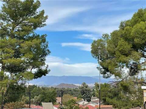 71 Suzanne Court, Newbury Park, CA 91320