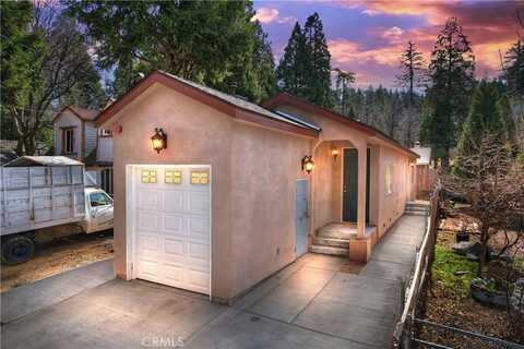22847 Juniper Lane, Crestline, CA 92325