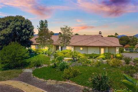 2241 Lundy Lake Drive, Escondido, CA 92029