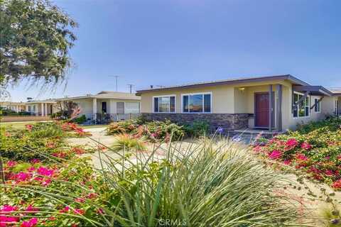 8716 Buckles Street, Downey, CA 90241
