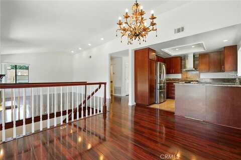 425 Vista Dorado Lane, Oak Park, CA 91377
