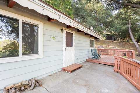 797 Chateau Drive, Crestline, CA 92325