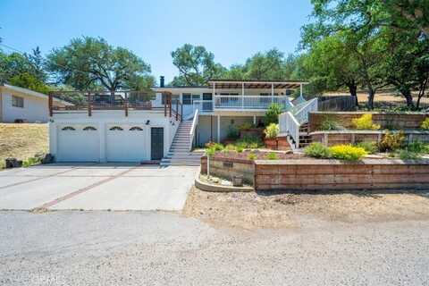 7560 Castano Avenue, Atascadero, CA 93422