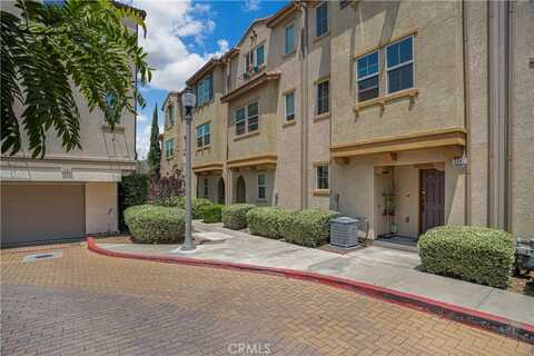 14120 W Willow Lane, Van Nuys, CA 91405