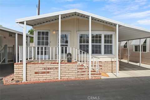 12550 E Carson Street, Hawaiian Gardens, CA 90716