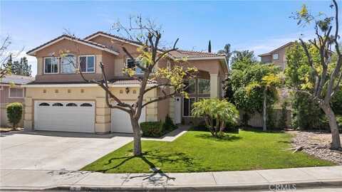 2 Corte Lateuza, Lake Elsinore, CA 92532