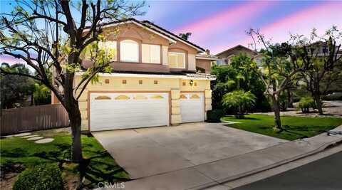 2 Corte Lateuza, Lake Elsinore, CA 92532