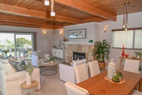 204 Larsson Street, Manhattan Beach, CA 90266
