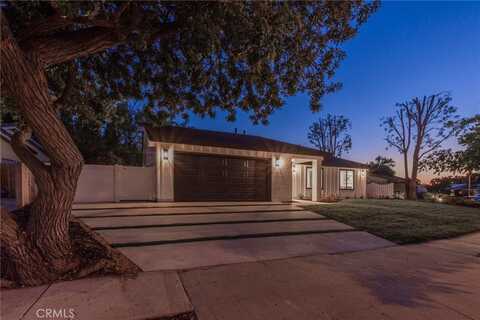 876 Ballina Court, Newbury Park, CA 91320