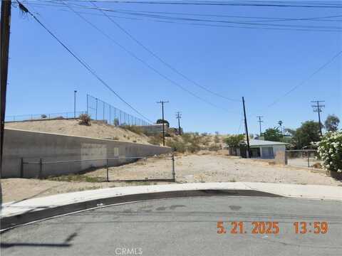 508 S 6th Avenue, Barstow, CA 92311