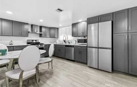 8801 Cedros Avenue, Panorama City, CA 91402
