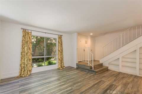 27424 Country Glen Road, Agoura Hills, CA 91301