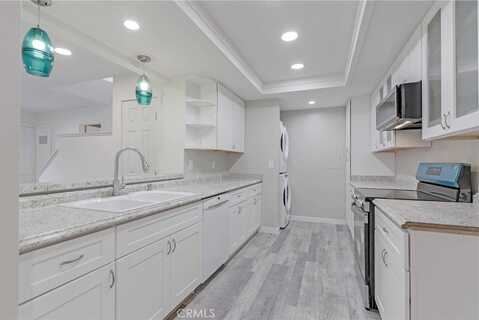 31864 Railroad Canyon Road, Canyon Lake, CA 92587