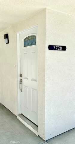 7728 Laurel Canyon Blvd, North Hollywood, CA 91605