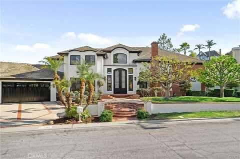7460 E Hummingbird Circle, Anaheim Hills, CA 92808