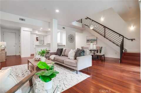 395 East 4th Street, Long Beach, CA 90802