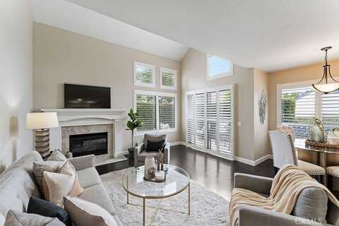 77 Fallingstar, Irvine, CA 92614