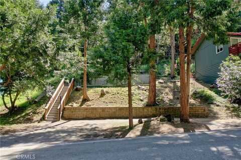 785 Fern Drive, Crestline, CA 92325