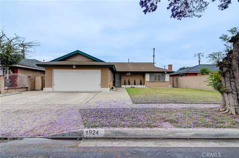 1924 W Secrest Way, Santa Ana, CA 92704