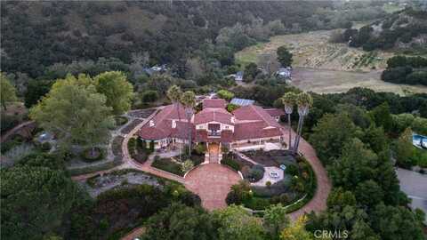 1220 Bassi Drive, San Luis Obispo, CA 93405